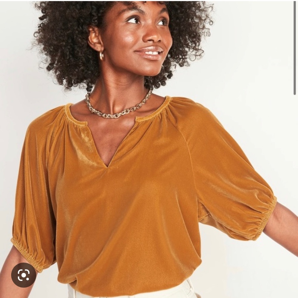 Old Navy Elbow-Sleeve Split-Neck Velvet Swing Blouse NWT Medium